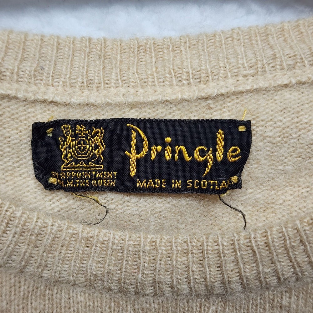 Vintage Pringle of Scotland 100% Cashmere Crewneck Sweater Tan Beige Size 42 - Picture 3 of 7